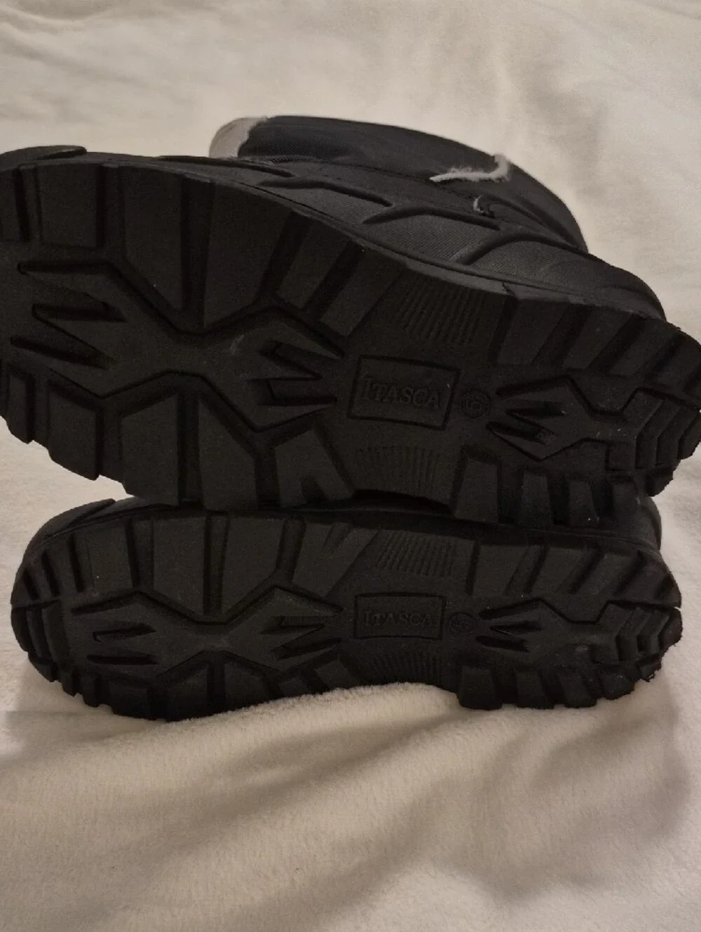 Itasca Black and Gray Kids Winter Boots